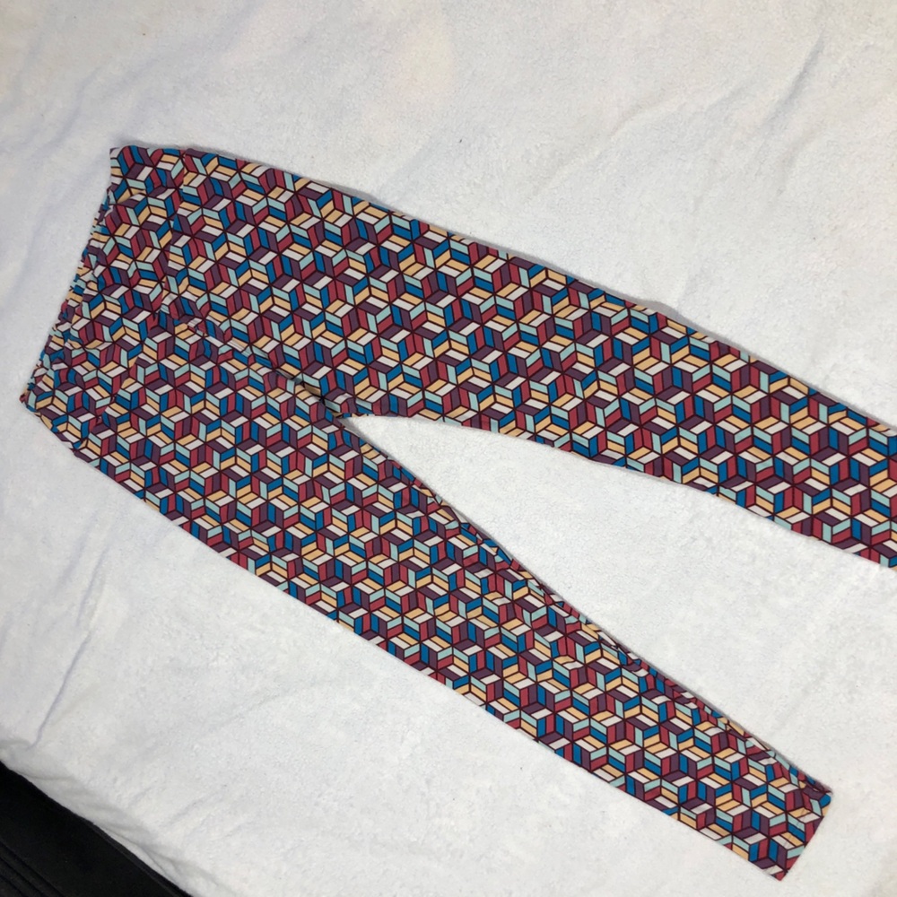 5 for $10 LulaRoe GUC Geometric Patterned Leggings (One size) Fits Like SZ S/M
